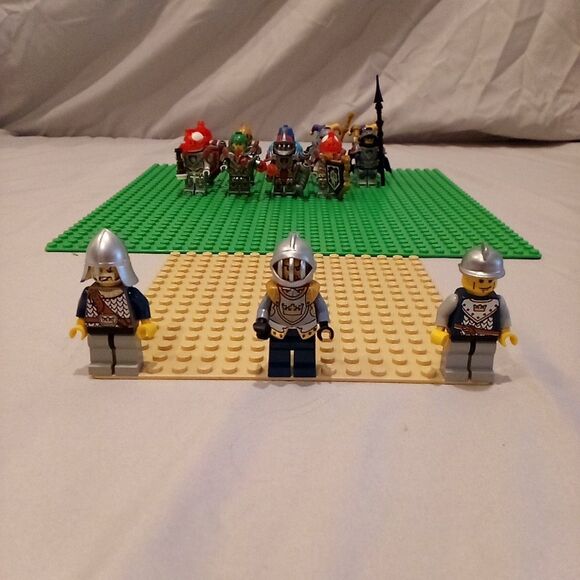 LEGO 28 Nexo Knights Minifigures Gargoyle Jesters Wood Nymphs - Picture 6 of 9